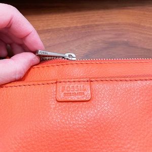 NWOT Fossil small crossbody purse, leather Coral color